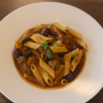 PENNE COM ISCAS DE FILÉ