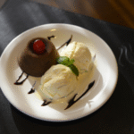 Petit gateau de chocolate (R$34,00)
